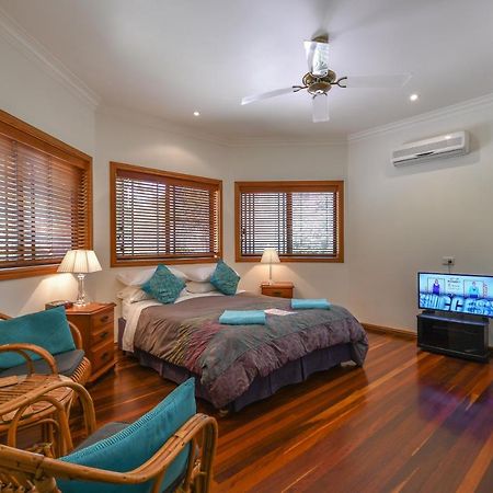 Hibiscus Lodge Bed & Breakfast Wongaling Beach Εξωτερικό φωτογραφία