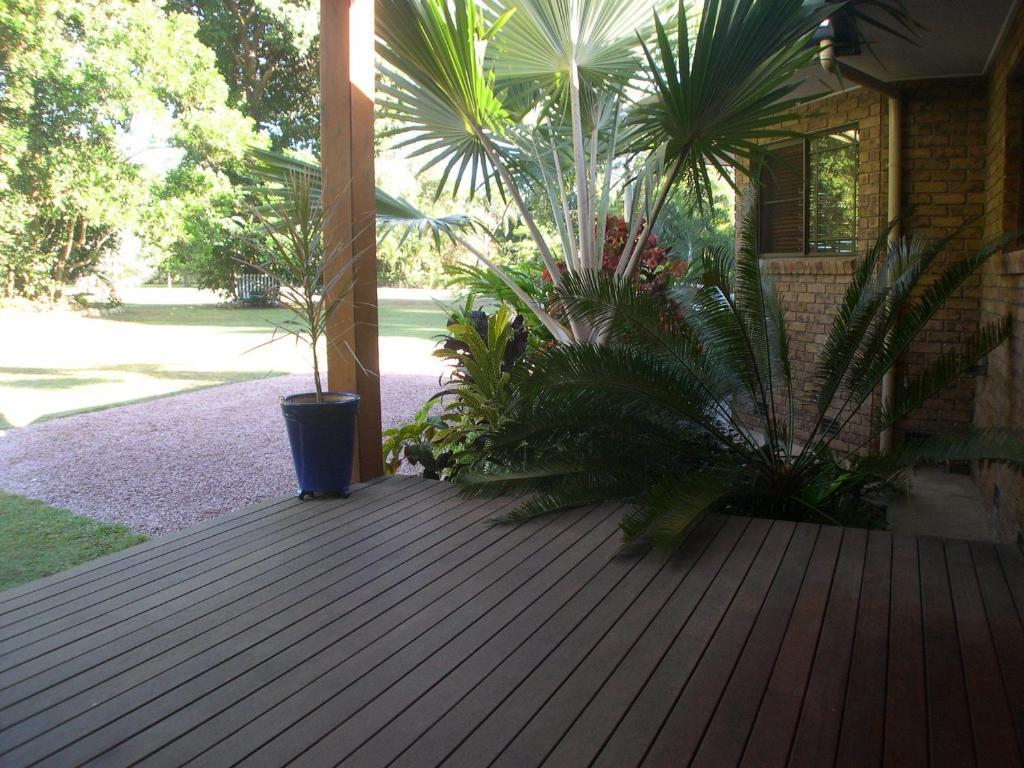 Hibiscus Lodge Bed & Breakfast Wongaling Beach Εξωτερικό φωτογραφία